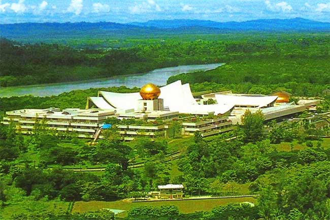 Cung điện Istana Nurul Izzah - 3,3 USD
