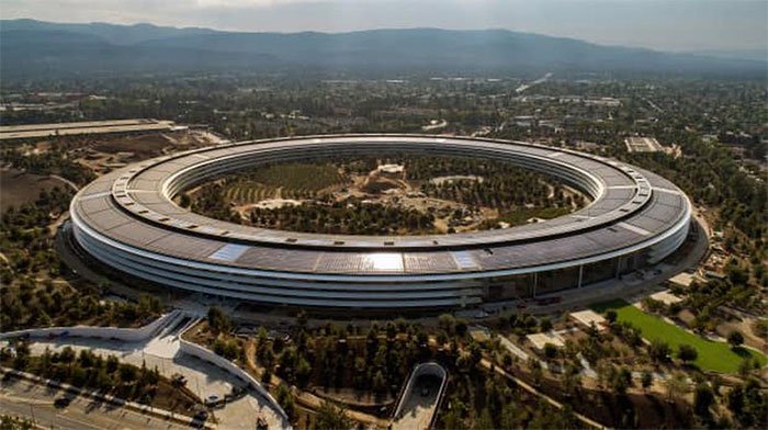 Tòa nhà "phi thuyền" Apple Park - 5 tỷ USD
